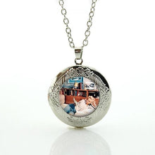 Load image into Gallery viewer, Vintage Elvis Presley locket Pendant The King Rock Jewelry Marilyn Monroe Audrey Hepburn